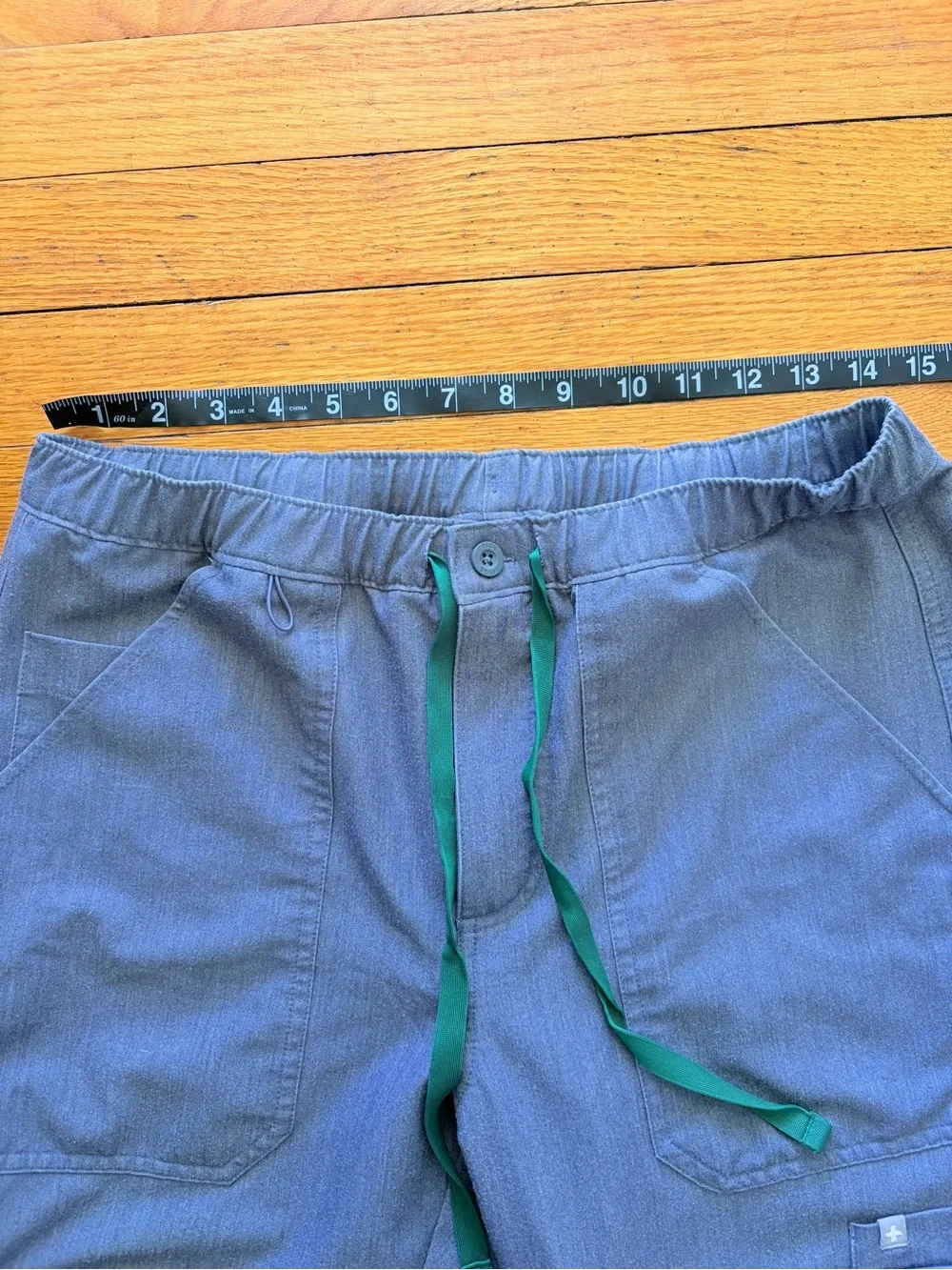 Figs cargo scrub